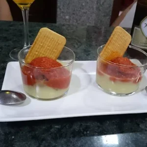 dos-postres-con-galleta.webp